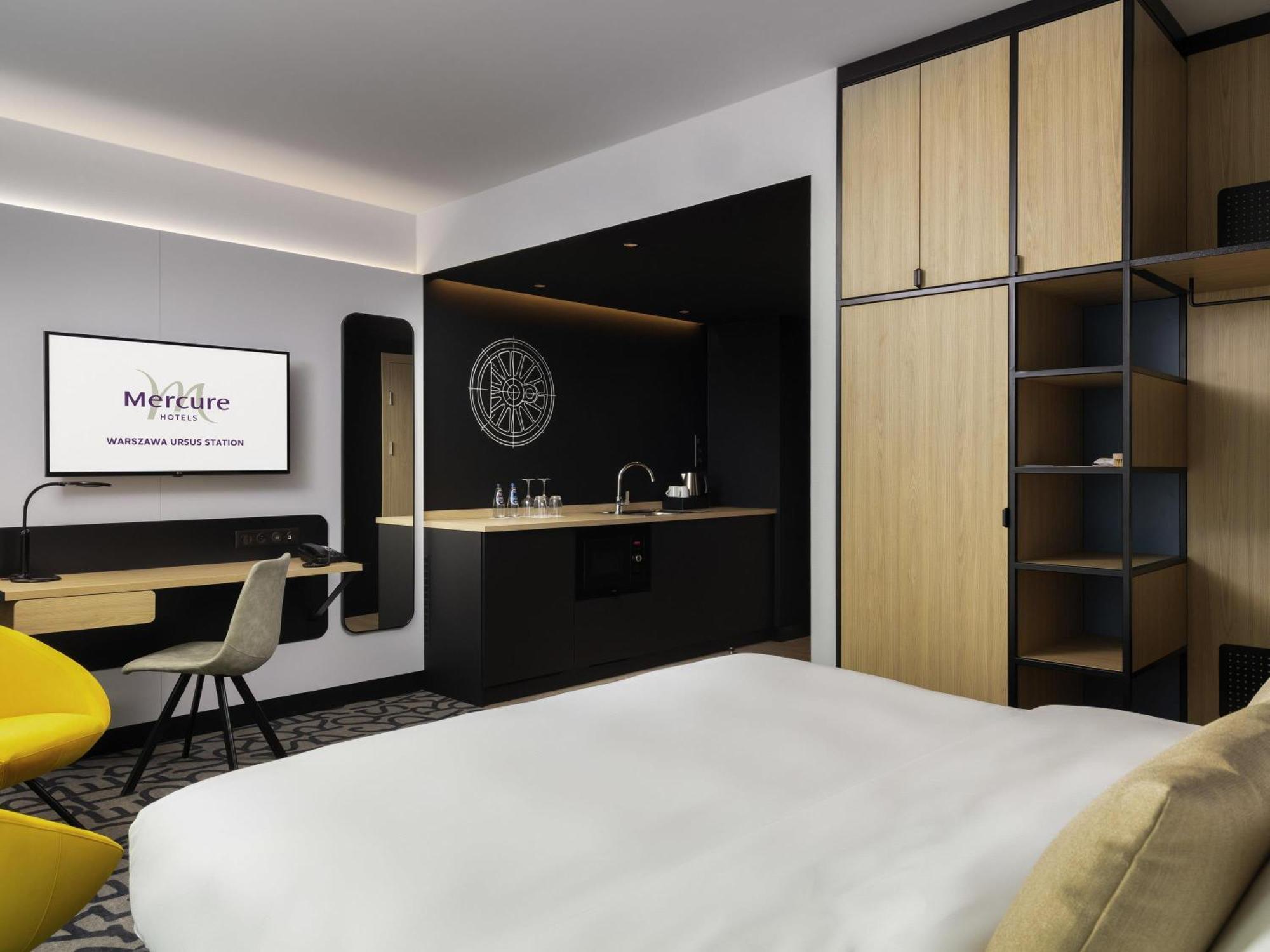 Superior Queen Room,1739632315:JPEG
