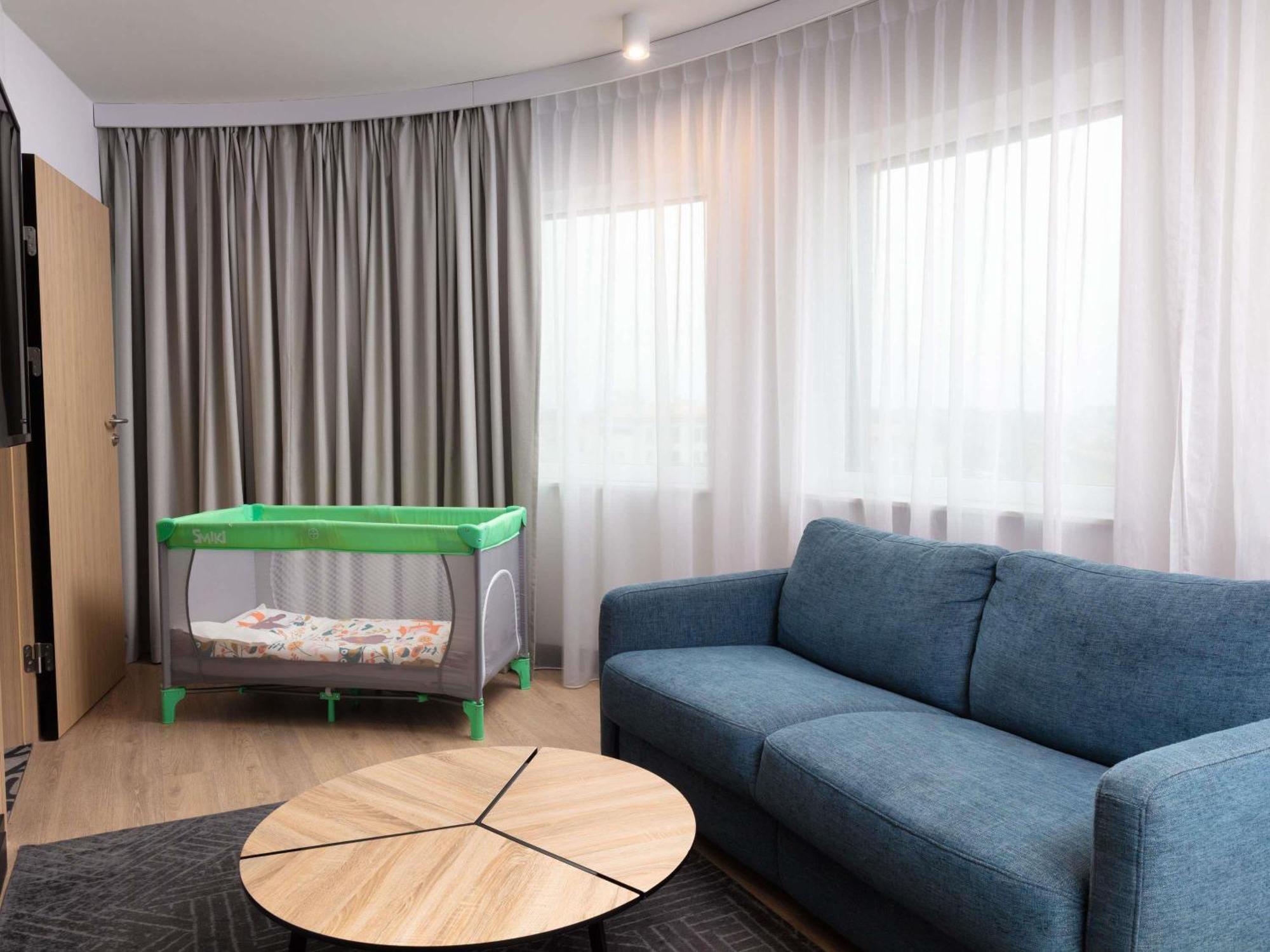 One-Bedroom Large Apartment